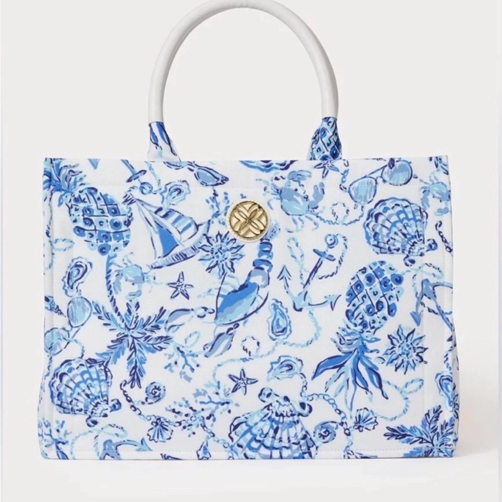 🆕 Lilly Pulitzer ADAIR TOTE in “Resort White Barefoot Beachcomber” MSRP $198 NWT - Picture 2 of 9